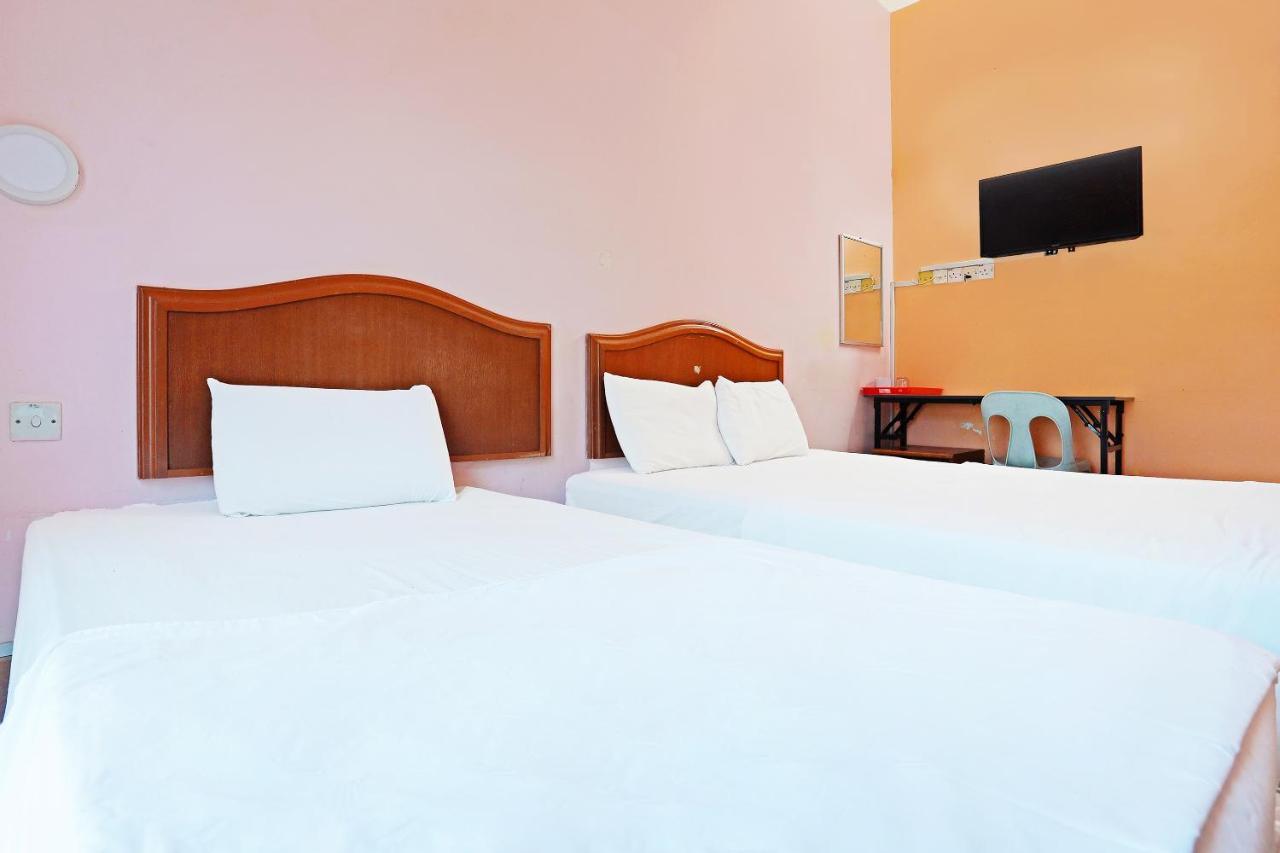 Hotel Oyo 90598 Living House C0 Kuching Zewnętrze zdjęcie