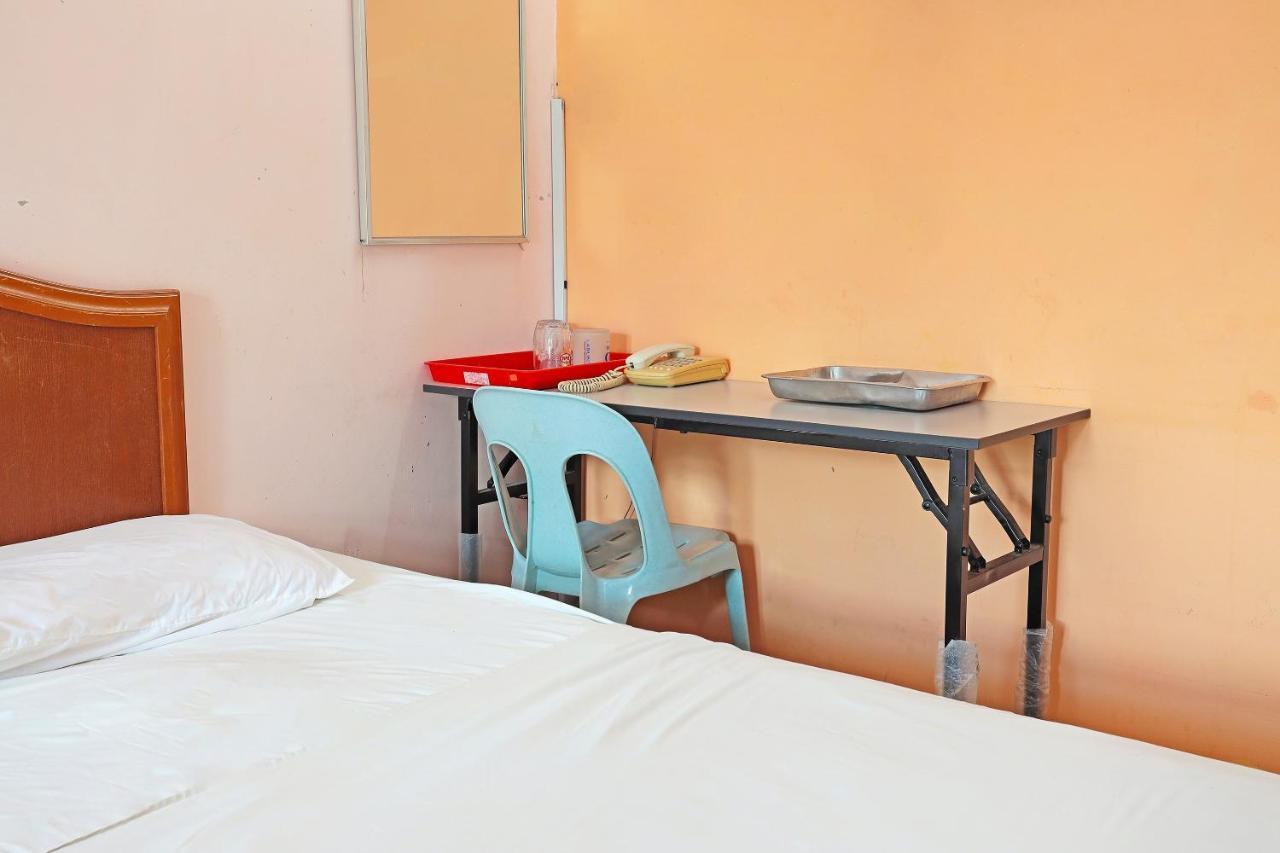 Hotel Oyo 90598 Living House C0 Kuching Zewnętrze zdjęcie